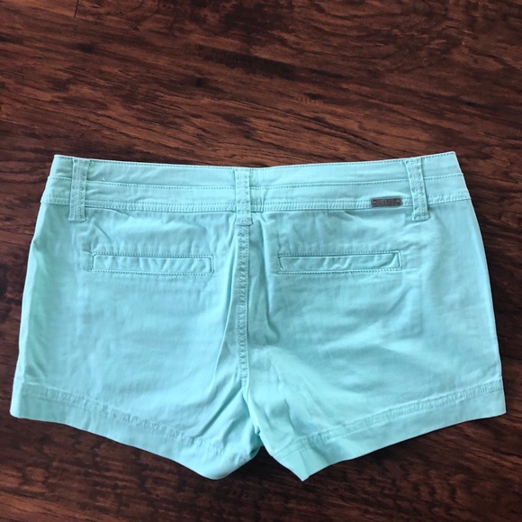 Shorts - Picture 3 of 3